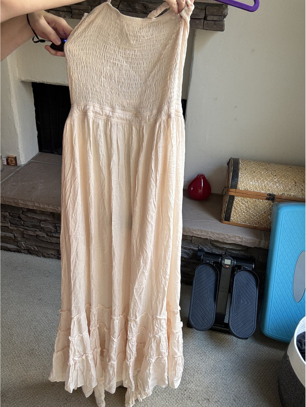 R Vivimos Light-pink halter open-back boho maxi dress Size Medium